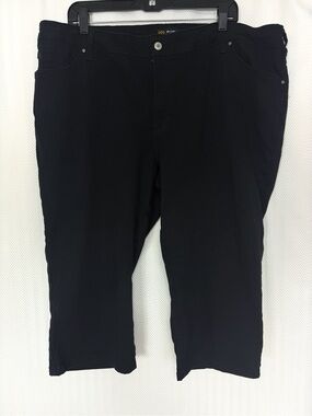 Lee Womens Relaxed Fit Mid Rise Black Capris Size 22W